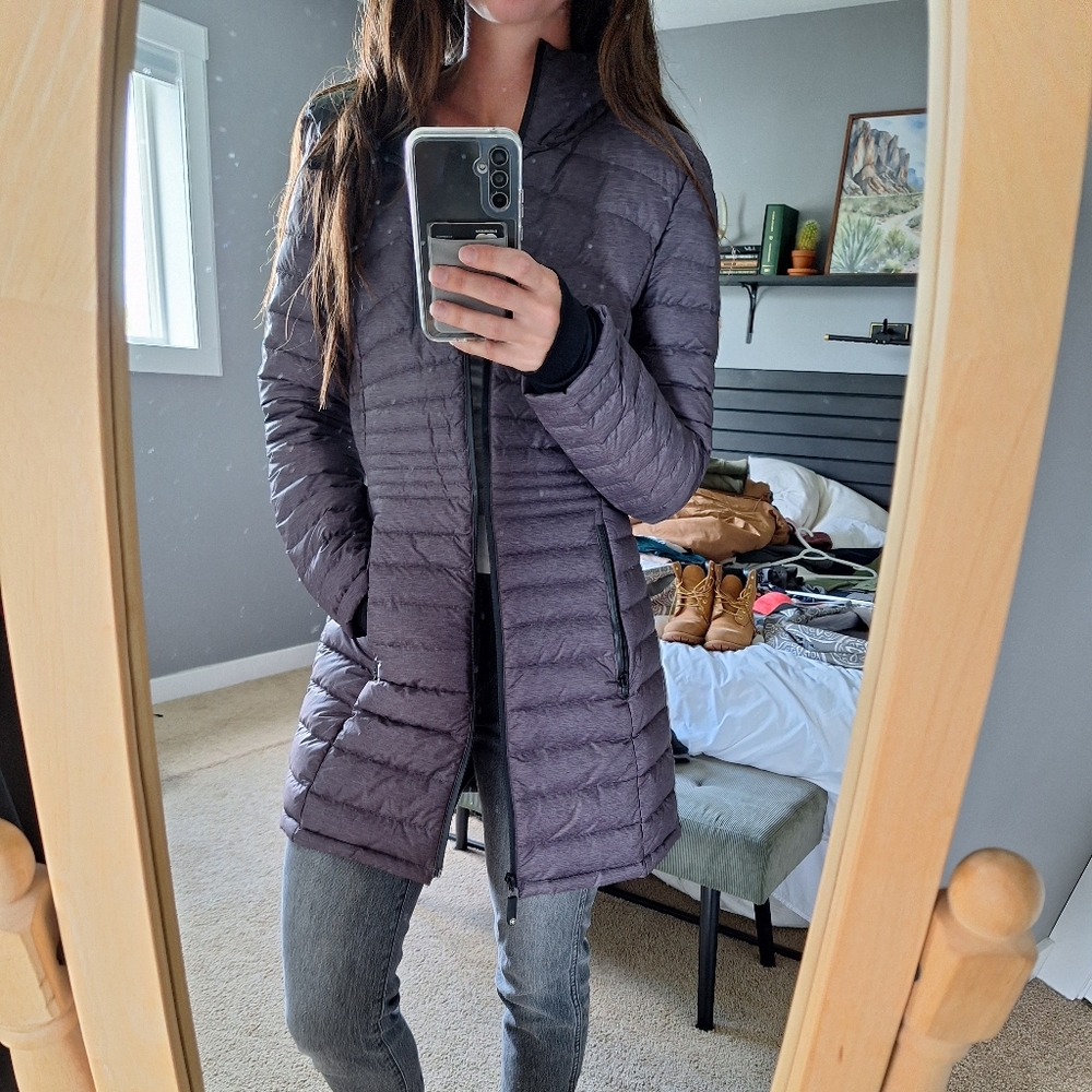 Thigh length packable puffer jacket